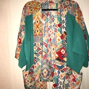 Multicolored kimono with pockets